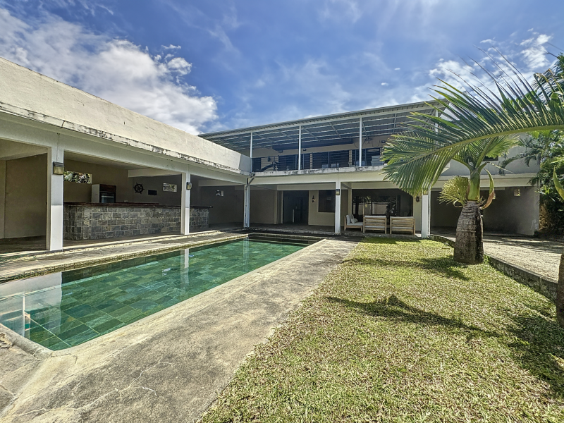 Pereybere Maison 8 pièces 495.55 m² Vente