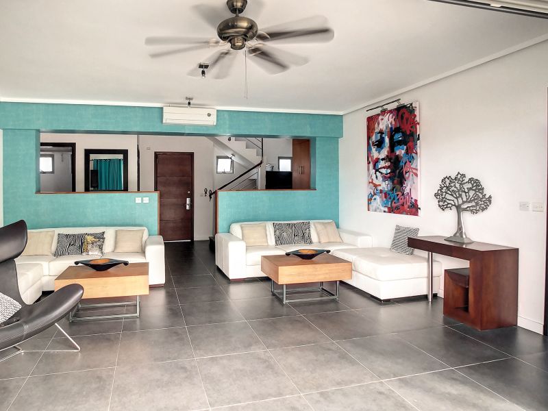 house 5 rooms for rent on Pointe aux Canonniers Pointe aux Canonniers House 5 rooms 183.65 m² Rental