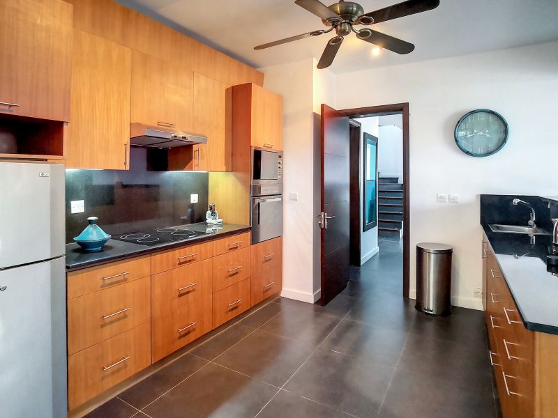 house 5 rooms for rent on Pointe aux Canonniers Pointe aux Canonniers House 5 rooms 183.65 m² Rental