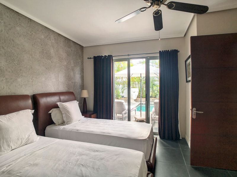 house 5 rooms for rent on Pointe aux Canonniers Pointe aux Canonniers House 5 rooms 183.65 m² Rental