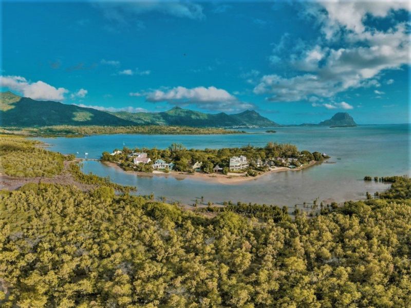 appartement 5 pièces en vente sur Rivière Noire Rivière Noire Appartement 5 pièces 223 m² Vente