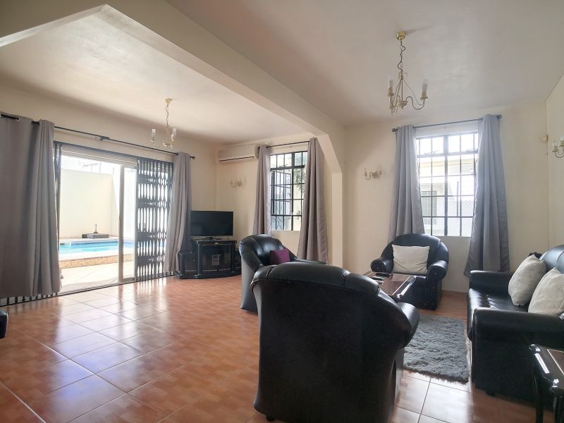 house 10 rooms for sale on Albion Albion House 10 rooms 348 m² Sale