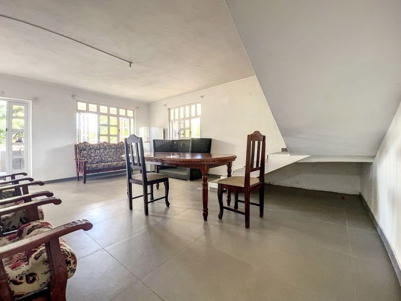 house 10 rooms for sale on Pointe aux Canonniers Pointe aux Canonniers House 10 rooms 240 m² Sale