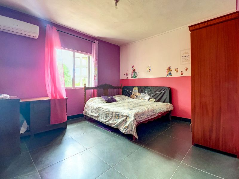 house 10 rooms for sale on Pointe aux Canonniers Pointe aux Canonniers House 10 rooms 240 m² Sale