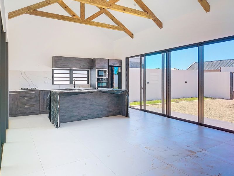 house 4 rooms for sale on Petit Raffray Petit Raffray House 4 rooms 203 m² Sale