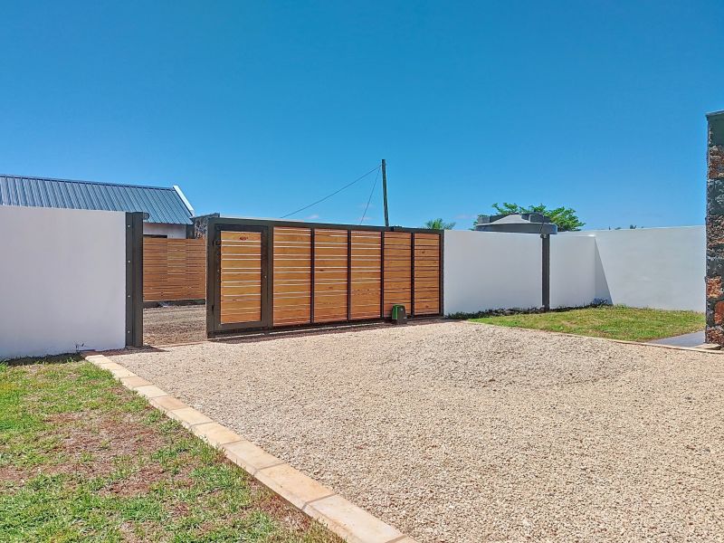 house 4 rooms for sale on Petit Raffray Petit Raffray House 4 rooms 203 m² Sale