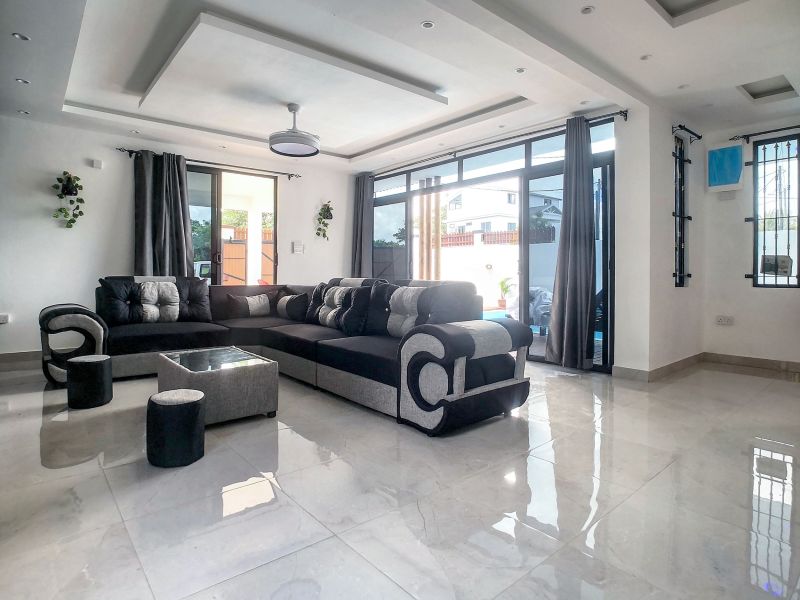 Grand Baie Maison 7&nbsp;pièces 310&nbsp;m² Location