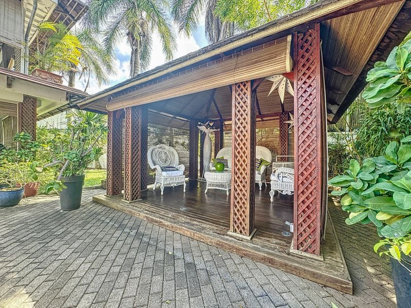 house 6 rooms for sale on Trou aux Biches Trou aux Biches House 6 rooms 355 m² Sale