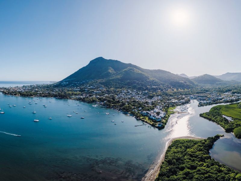 appartement 5 pièces en vente sur Riviere Noire Riviere Noire Appartement 5 pièces 246 m² Vente