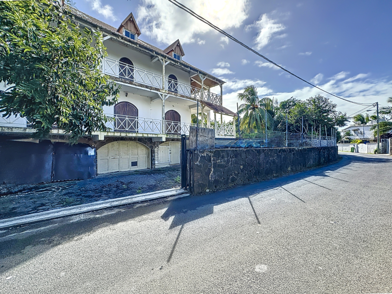 Pointe aux Canonniers House 10&nbsp;rooms 300&nbsp;m² Sale