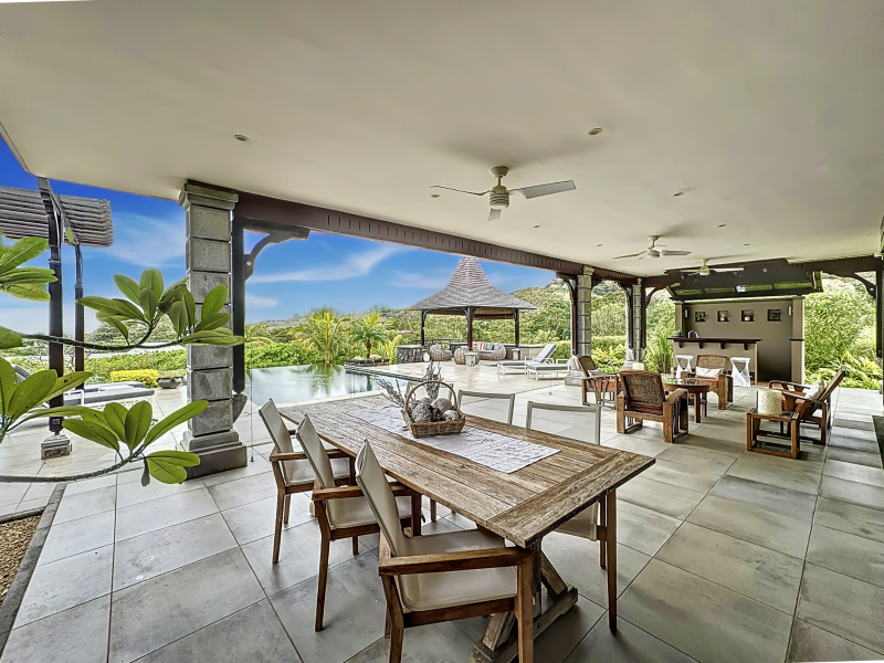 house 8 rooms for sale on Bel Ombre Bel Ombre House 8 rooms 334.1 m² Sale