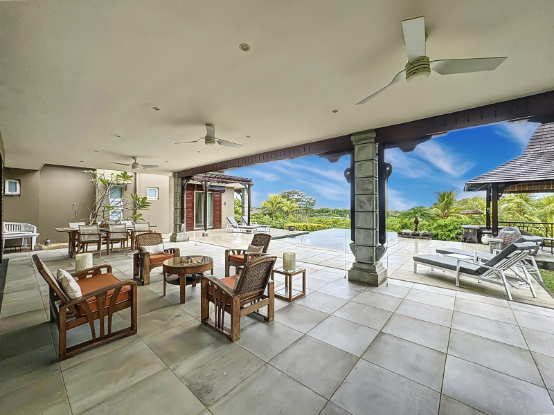house 8 rooms for sale on Bel Ombre Bel Ombre House 8 rooms 334.1 m² Sale