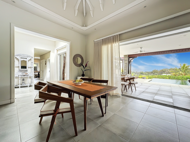house 8 rooms for sale on Bel Ombre Bel Ombre House 8 rooms 334.1 m² Sale