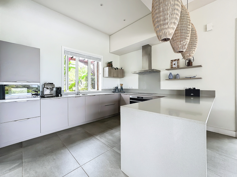 house 8 rooms for sale on Bel Ombre Bel Ombre House 8 rooms 334.1 m² Sale