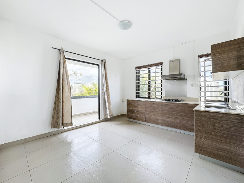 maison 8 pièces en location sur Grand Baie Grand Baie Maison 8 pièces 100.48 m² Location