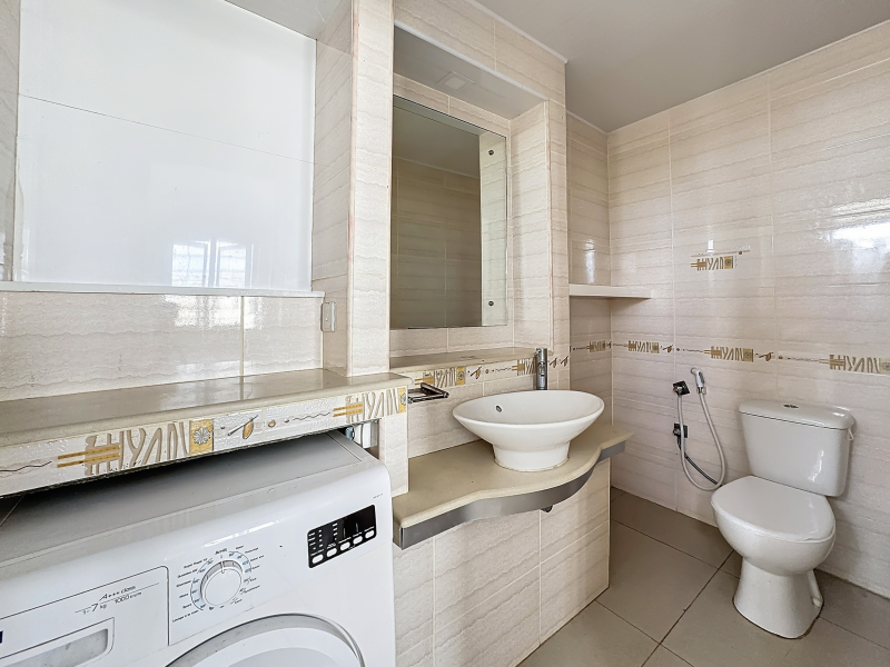maison 8 pièces en location sur Grand Baie Grand Baie Maison 8 pièces 100.48 m² Location
