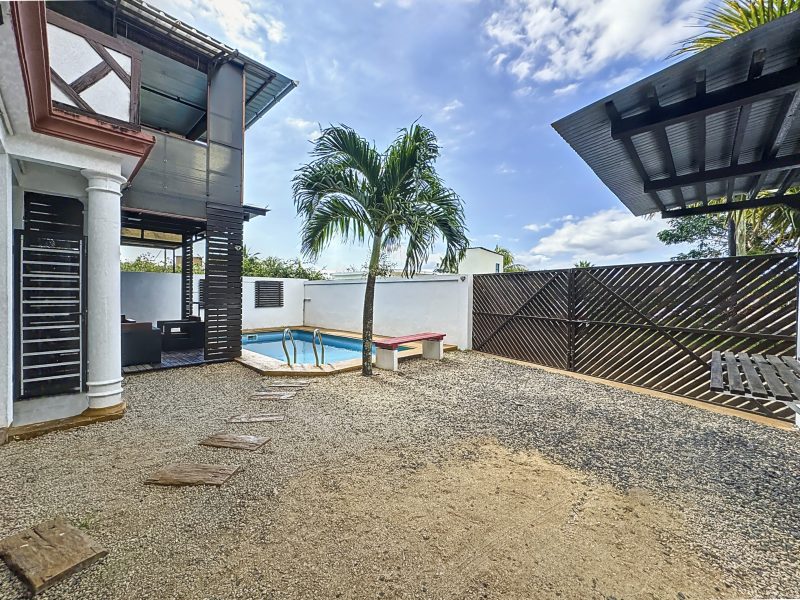 maison 8 pièces en location sur Grand Baie Grand Baie Maison 8 pièces 100.48 m² Location
