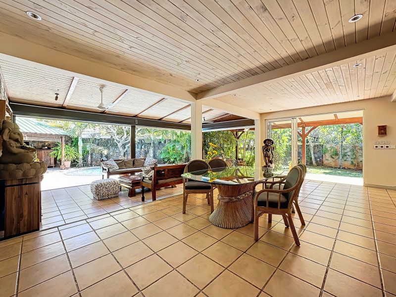 house 10 rooms for sale on Pereybere Pereybere House 10 rooms 498.75 m² Sale