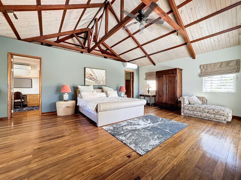 house 10 rooms for sale on Pereybere Pereybere House 10 rooms 498.75 m² Sale