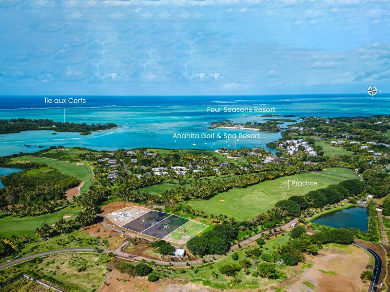 Beau Champ Land 2990 m² Sale