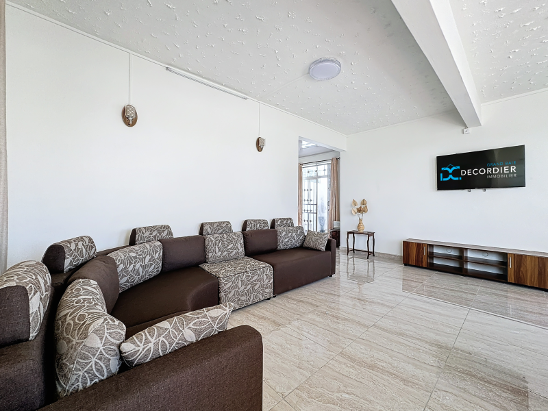 apartment 4 rooms for rent on PEREYBERE Pereybere Apartment 4 rooms 183.92 m² Rental