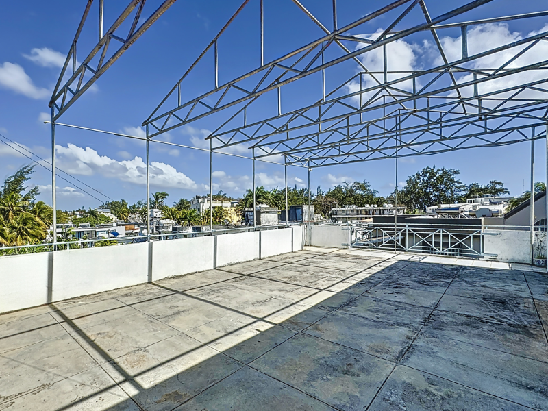 apartment 4 rooms for rent on PEREYBERE Pereybere Apartment 4 rooms 183.92 m² Rental