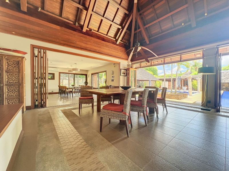 Pointe aux Canonniers House 12 rooms 1600 m² Sale