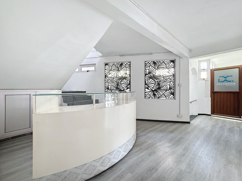 Grand Baie Bureaux 82 m² Location