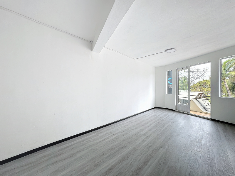 Grand Baie Bureaux 82 m² Location