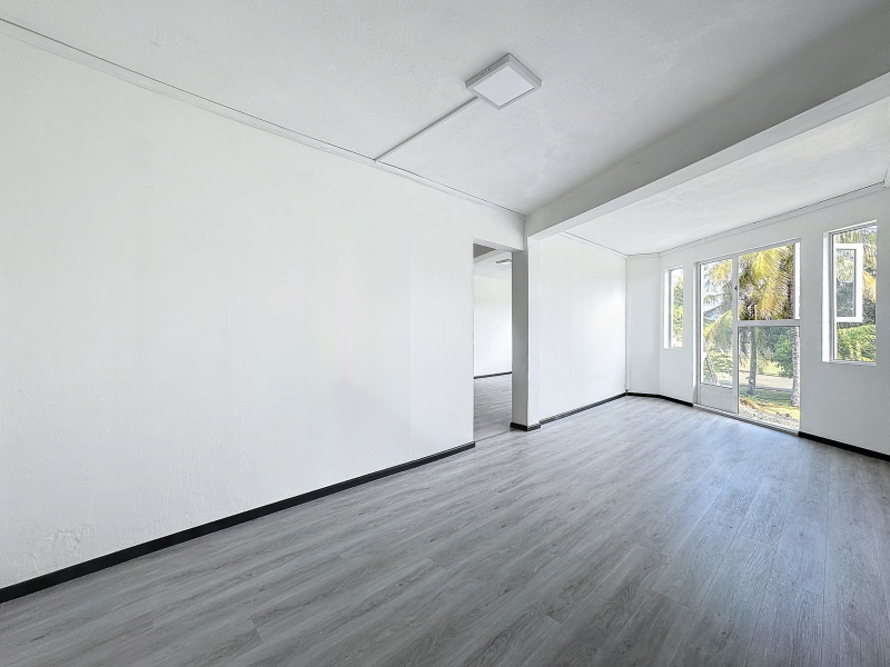 Grand Baie Bureaux 82 m² Location