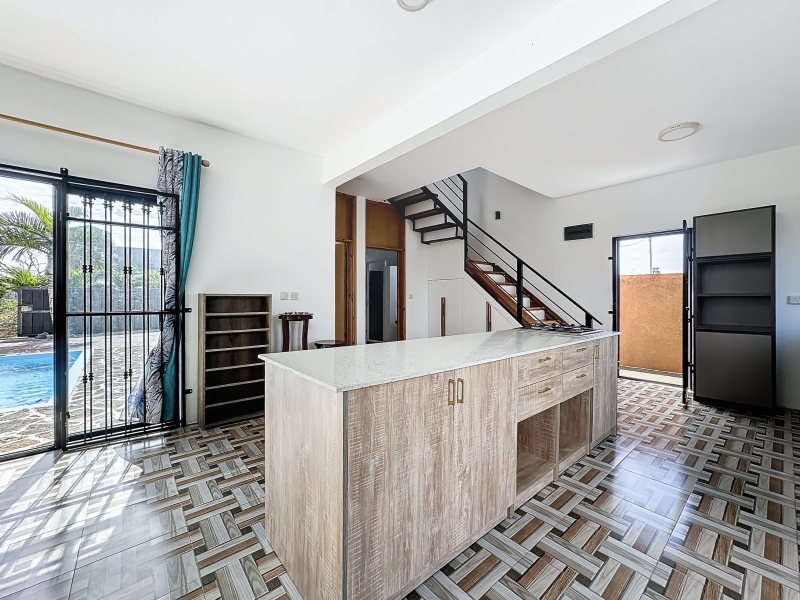 Calodyne Maison 4 pièces 157.74 m² Location