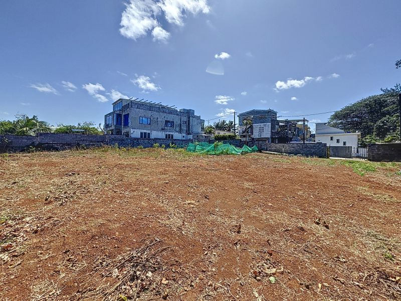 Poudre d'or Land 1146 m² Sale