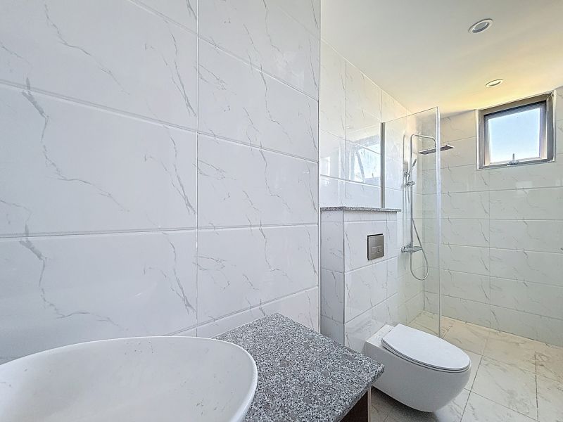 house 6 rooms for sale on Pereybere Pereybere House 6 rooms 205 m² Sale
