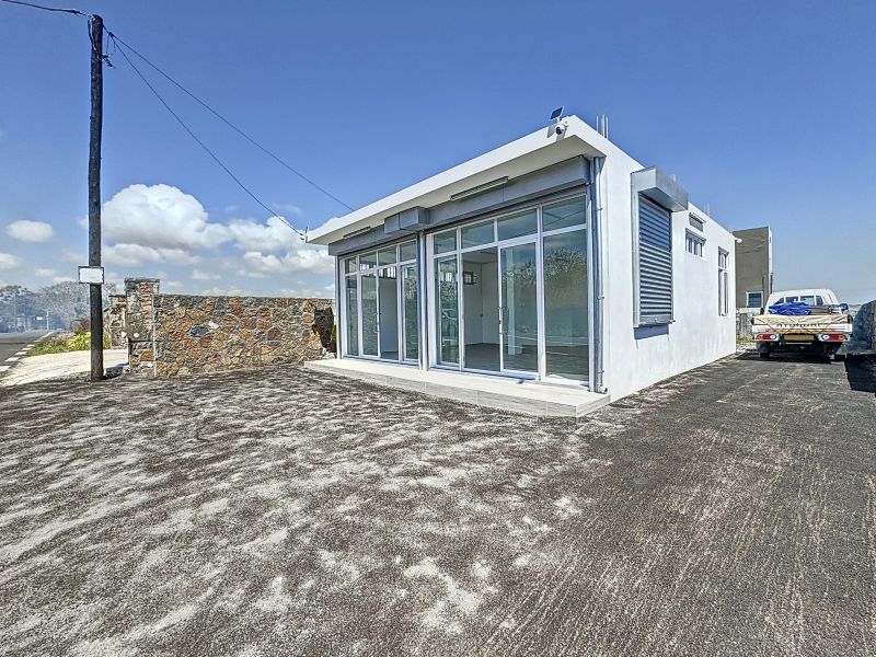 activity premises for rent on Grand Gaube Grand Gaube Activity premises 70 m² Rental