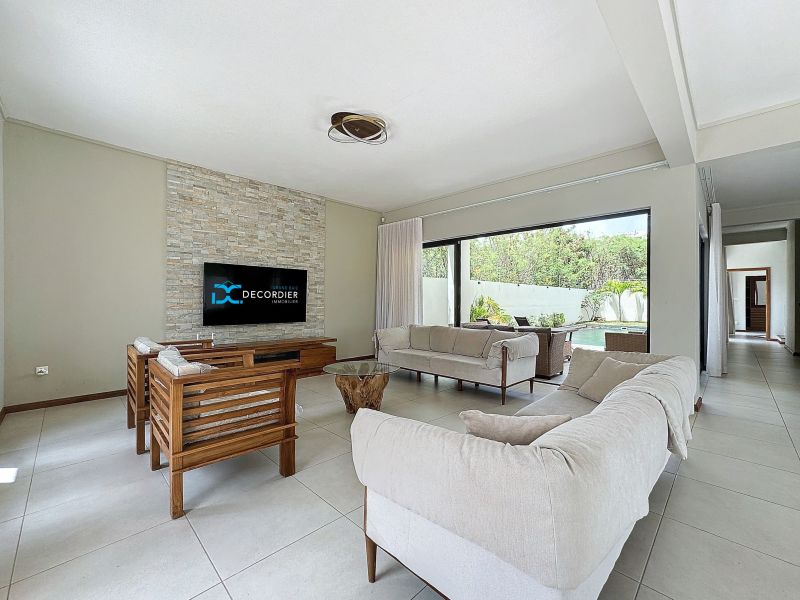 house 5 rooms for sale on Pereybere Pereybere House 5 rooms 265 m² Sale