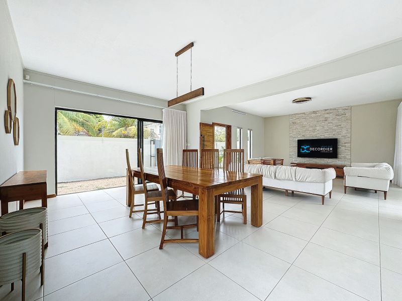 house 5 rooms for sale on Pereybere Pereybere House 5 rooms 265 m² Sale