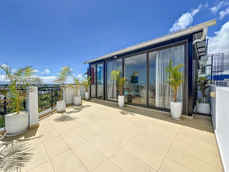 apartment 3 rooms for sale on Grand Baie Grand Baie Apartment 3 rooms 130 m² Sale