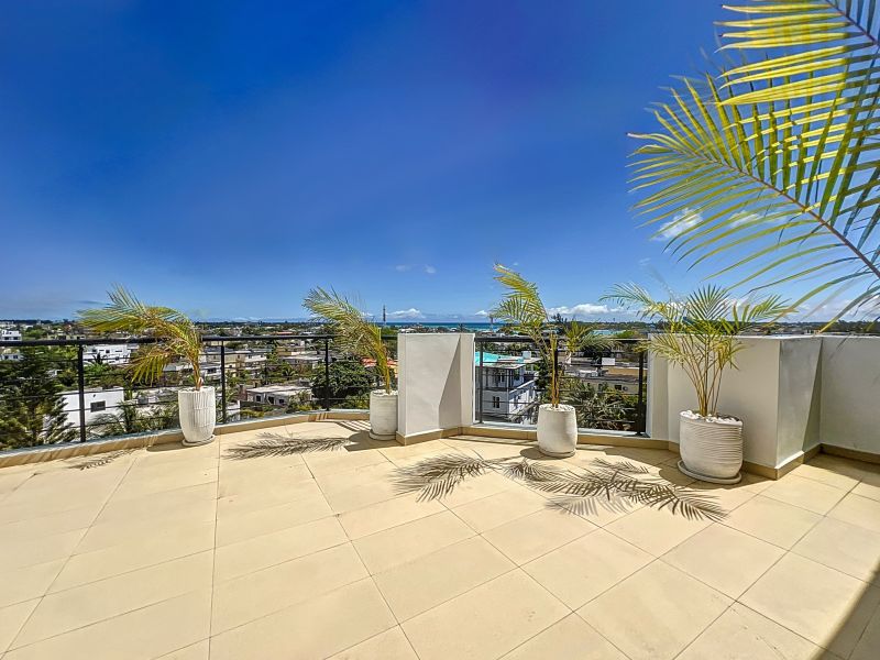 apartment 3 rooms for sale on Grand Baie Grand Baie Apartment 3 rooms 130 m² Sale