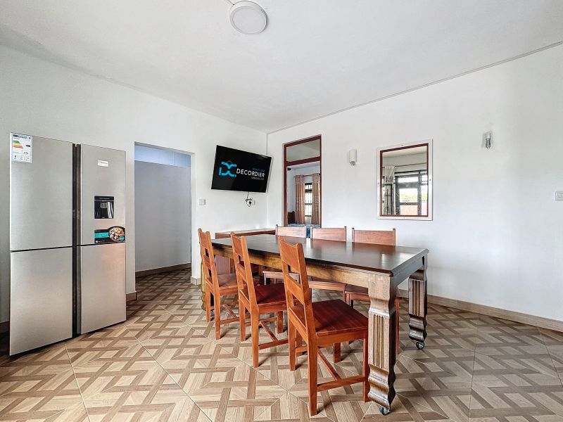 Mont Choisy Maison 8&nbsp;pièces 300&nbsp;m² Vente