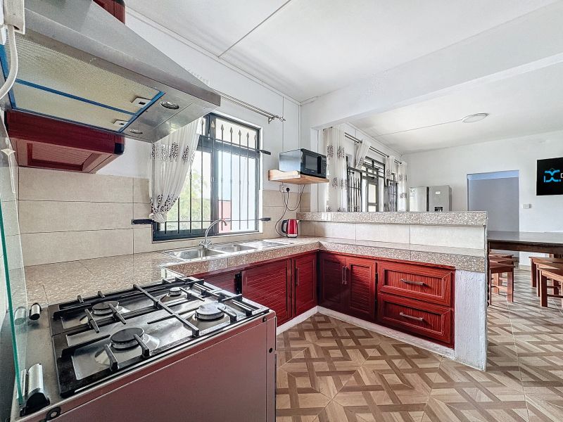 Mont Choisy Maison 8&nbsp;pièces 300&nbsp;m² Vente