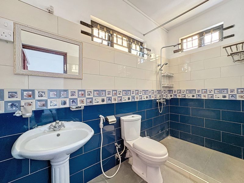 Mont Choisy Maison 8&nbsp;pièces 300&nbsp;m² Vente