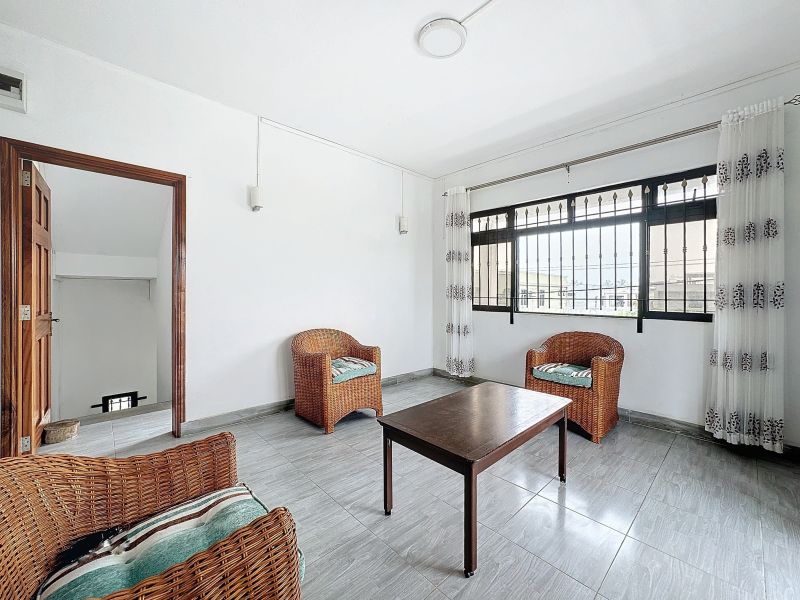 Mont Choisy Maison 8&nbsp;pièces 300&nbsp;m² Vente