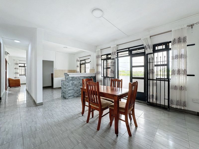 Mont Choisy Maison 8&nbsp;pièces 300&nbsp;m² Vente