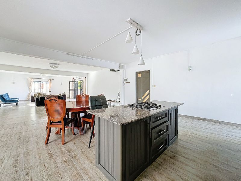 Grand Baie House 5&nbsp;rooms 360&nbsp;m² Sale