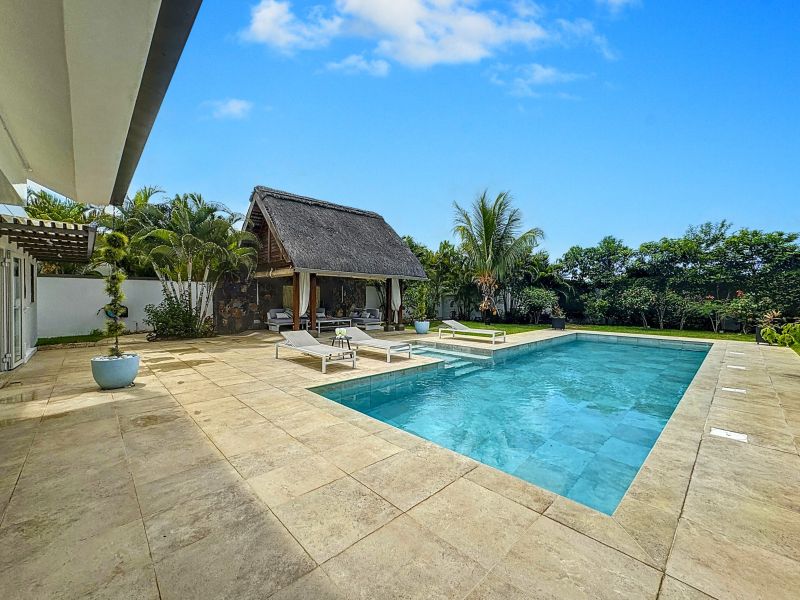 house 7 rooms for sale on Grand Baie Grand Baie House 7 rooms 400 m² Sale