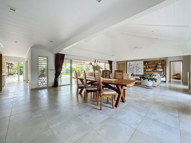 house 7 rooms for sale on Grand Baie Grand Baie House 7 rooms 400 m² Sale