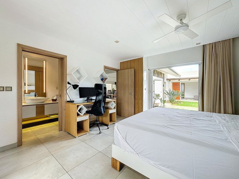 house 7 rooms for sale on Grand Baie Grand Baie House 7 rooms 400 m² Sale