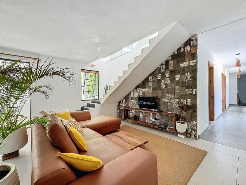 house 6 rooms for sale on Pereybere Pereybere House 6 rooms 240 m² Sale