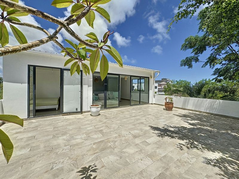 house 6 rooms for sale on Pereybere Pereybere House 6 rooms 240 m² Sale