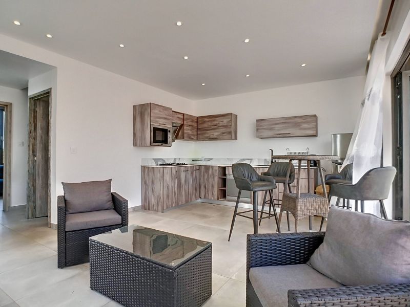 Grand Baie House 4&nbsp;rooms 119.81&nbsp;m² Rental